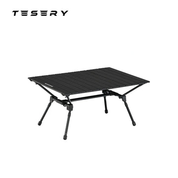 Outdoor aluminum alloy folding table